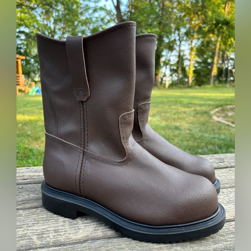 Red Wing Boots Steel Toe Pull On SuperSole 6.5 BRAND NEW 8264